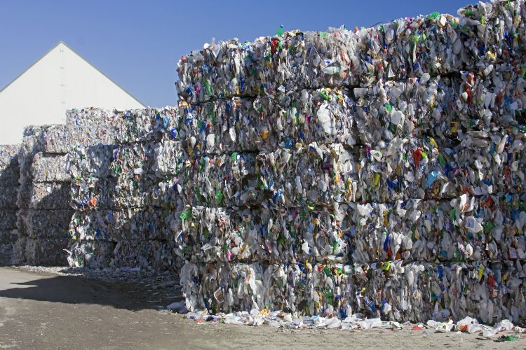 Niet alle plastic is goed, maar het is belangrijk hoe je ermee omgaat Niet alle plastic is goed, maar het is belangrijk hoe je ermee omgaat