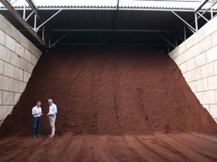 Opslag van kokosvezel Opslag van kokosvezel