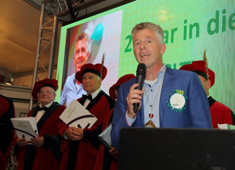 Erik Bastiaensen at his 25th anniversary at CLTV Erik Bastiaensen at his 25th anniversary at CLTV