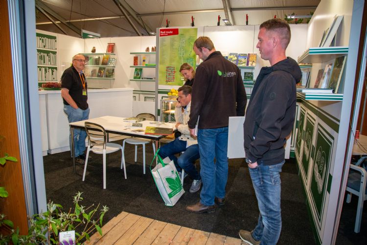 Kennis delen kan op allerlei manieren Kennis delen kan op allerlei manieren