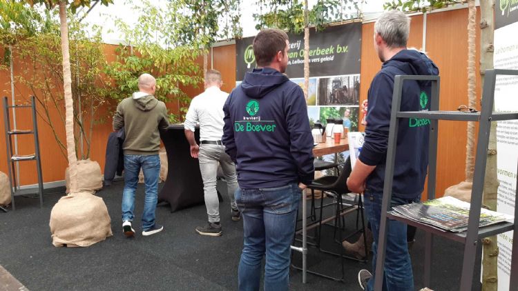 Genoeg bezoekers bij Maarten van Overbeek Genoeg bezoekers bij Maarten van Overbeek