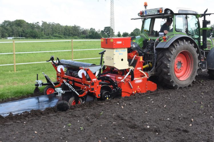 Chemisch ontsmetten, inbrengen en toedekken in een flow met Forigo Chemisch ontsmetten, inbrengen en toedekken in een flow met Forigo