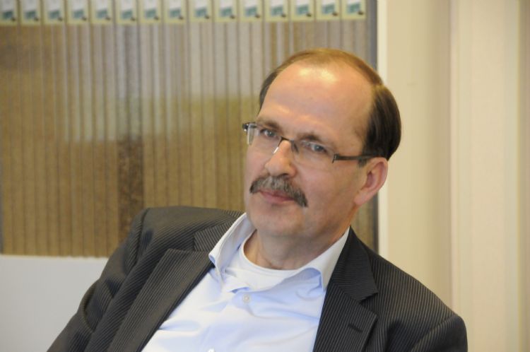 Hendrik Nagelhoud, DLF Hendrik Nagelhoud, DLF