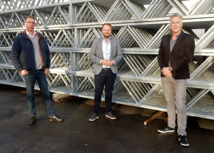 Salesteam van Agrowser/VDH Foliekassen: John Duijvestijn, Johan van Tuijl en Eric van der Klauw. Bernardus van der Heide was niet beschikbaar voor de foto. 