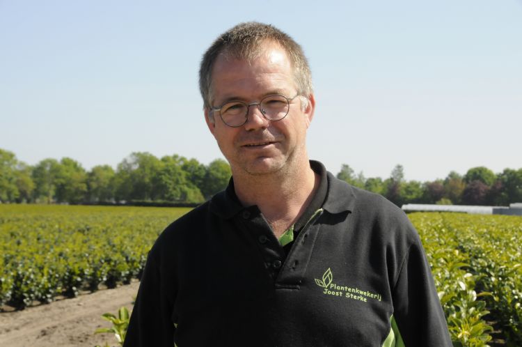 Joost Sterke maakt gebruik van druppelslangen voor irrigatie en fertigatie. Ook staat hij bij dit vakblad bekend als een voorloper op het gebied van precision farming