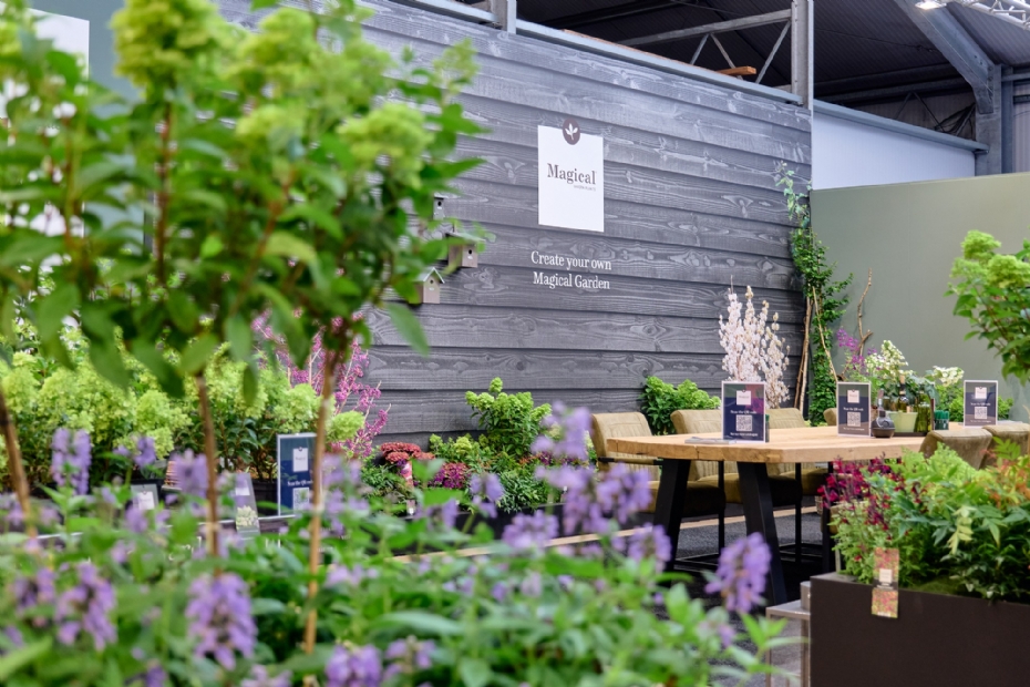 Magical Garden Plants stand