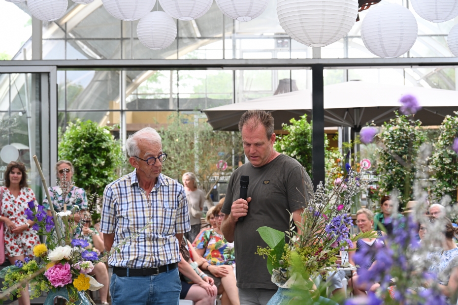 Uitreiking Winnende Planten PlantenFestijn Bloemenpark Appeltern 2025: Nico Rijnbeek (l) en Robin Reurings (r)