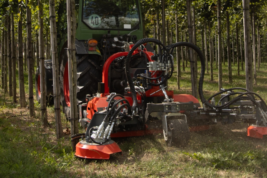 WEEDELETE met maaier in actie